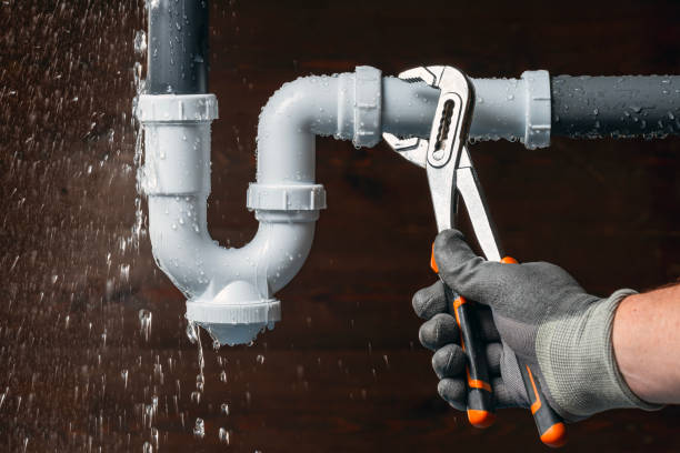 Professional Leak Detection technician working in Uniontown, KS